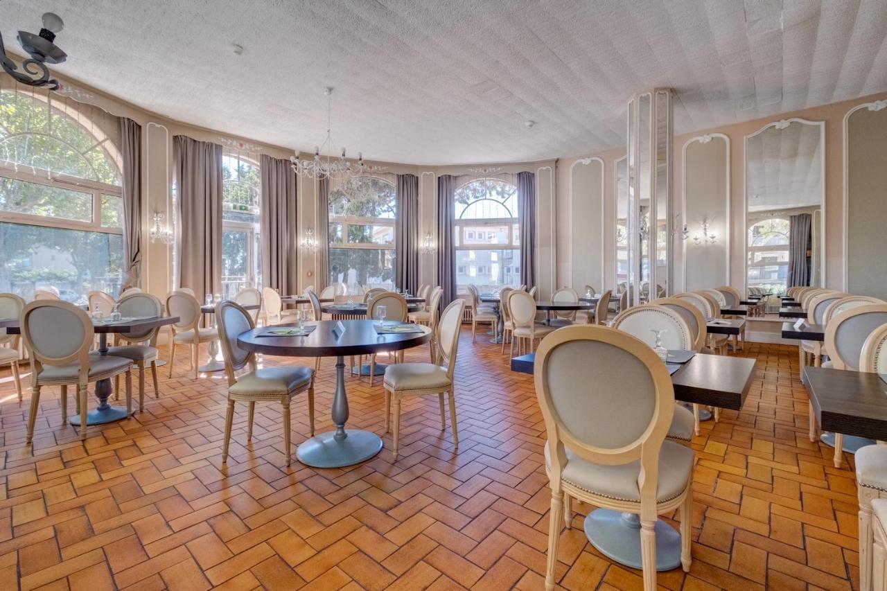 Hôtel Miléade Méditerranée - Port-Fréjus Esterno foto