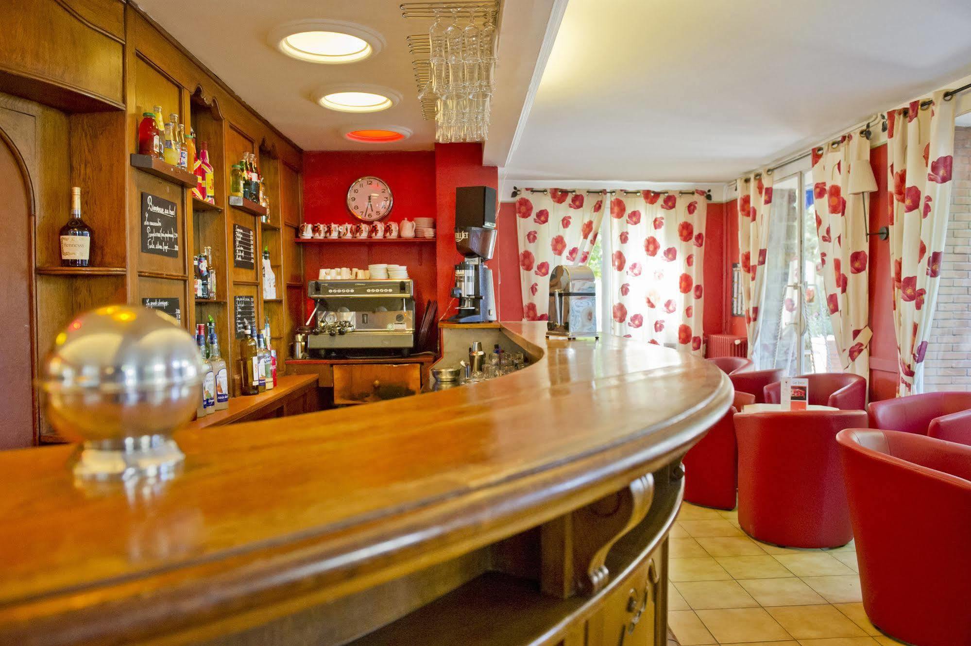 Hôtel Miléade Méditerranée - Port-Fréjus Esterno foto